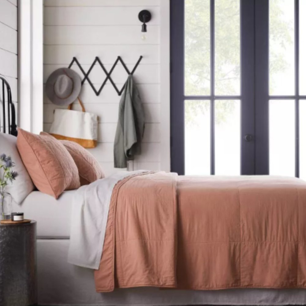 Solid Quilt - Light Pink